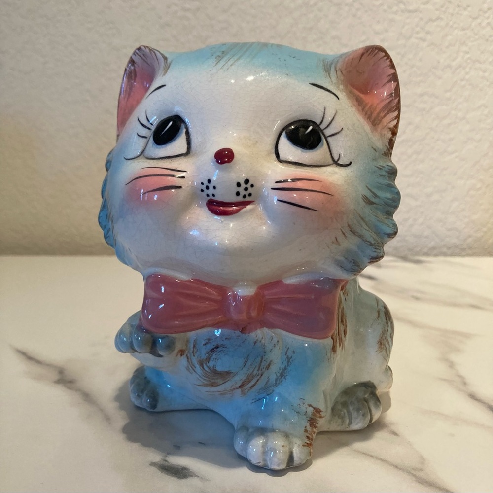 Vintage cat bank